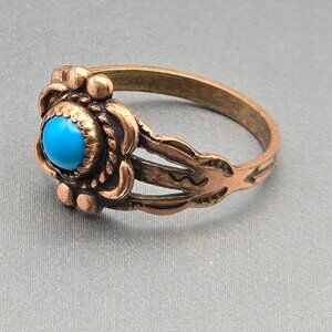 VTG Southwestern Copper & Turquoise Ring Size 5.5 Floral Design Stamped Designs